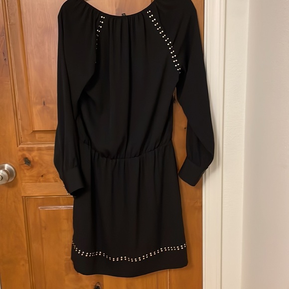 Black dress. White House Black Market - Picture 3 of 5